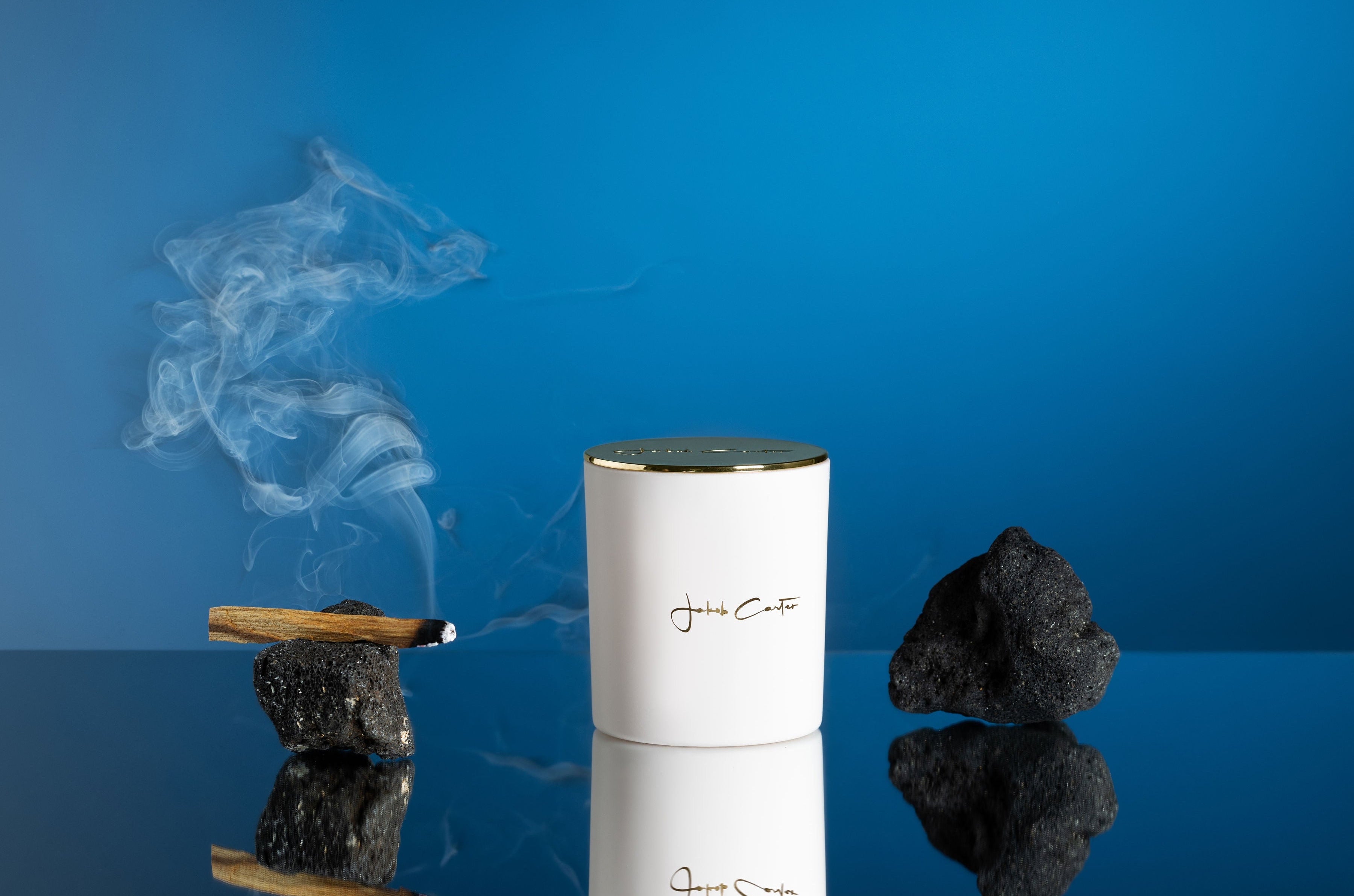 SANDALWOOD & CEDAR SOY CANDLE