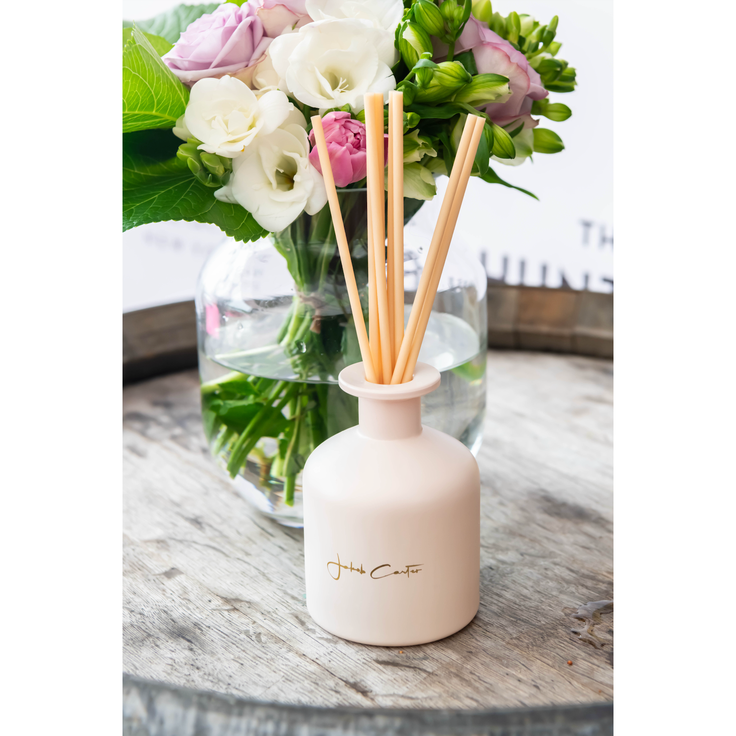 VINTAGE GARDENIA & PEACH REED DIFFUSER