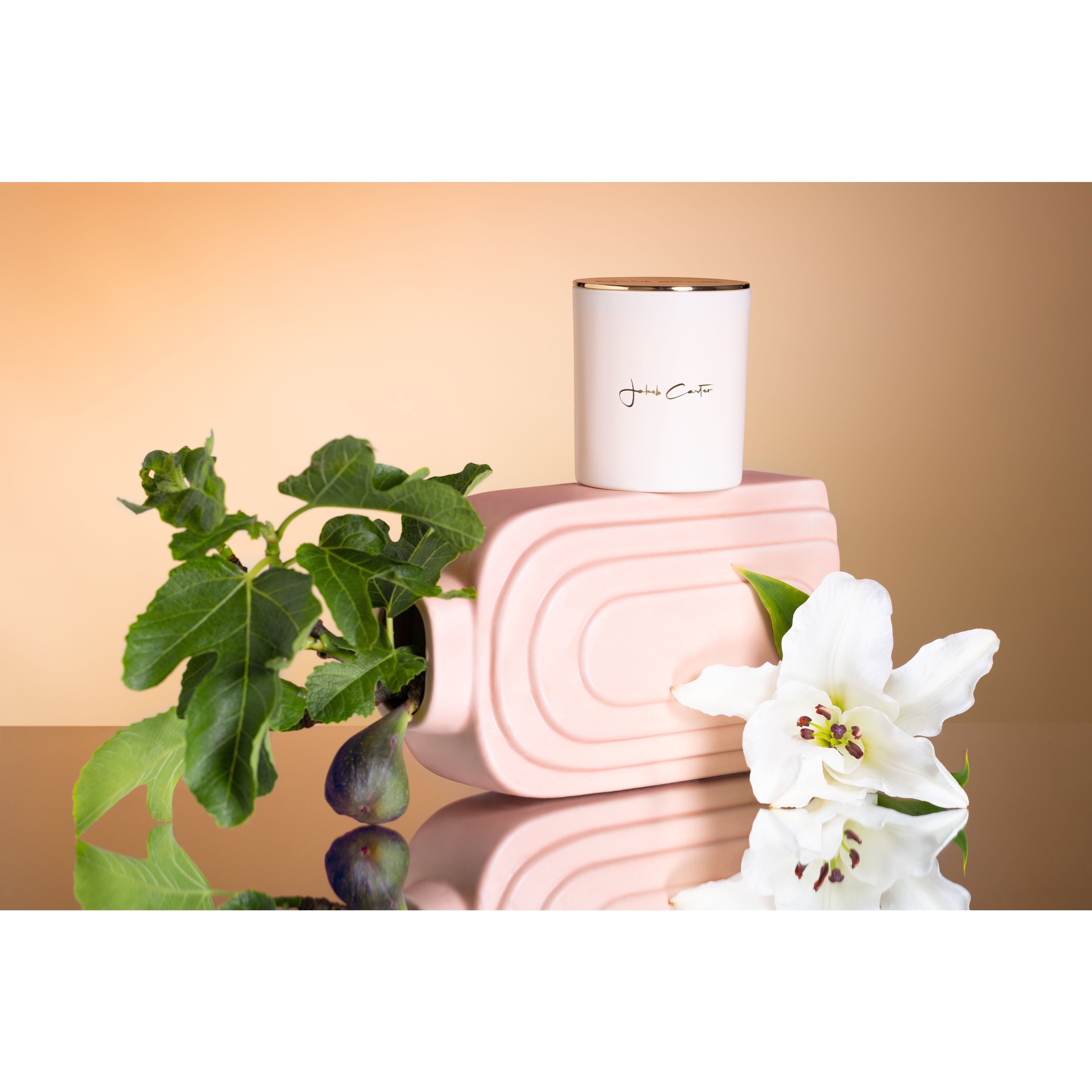 WHITE LILY, BROWN SUGAR & FIG SOY CANDLE